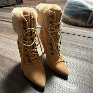 Timberland-Like Women's Tan Lace-Up Ankle Boots